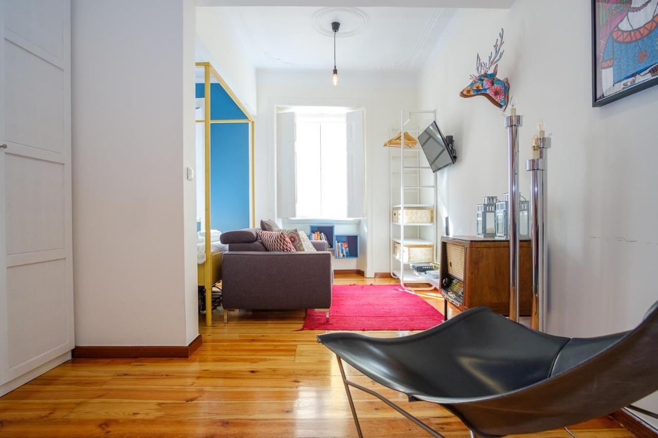 Colourful Alfama Apartment Лиссабон Экстерьер фото